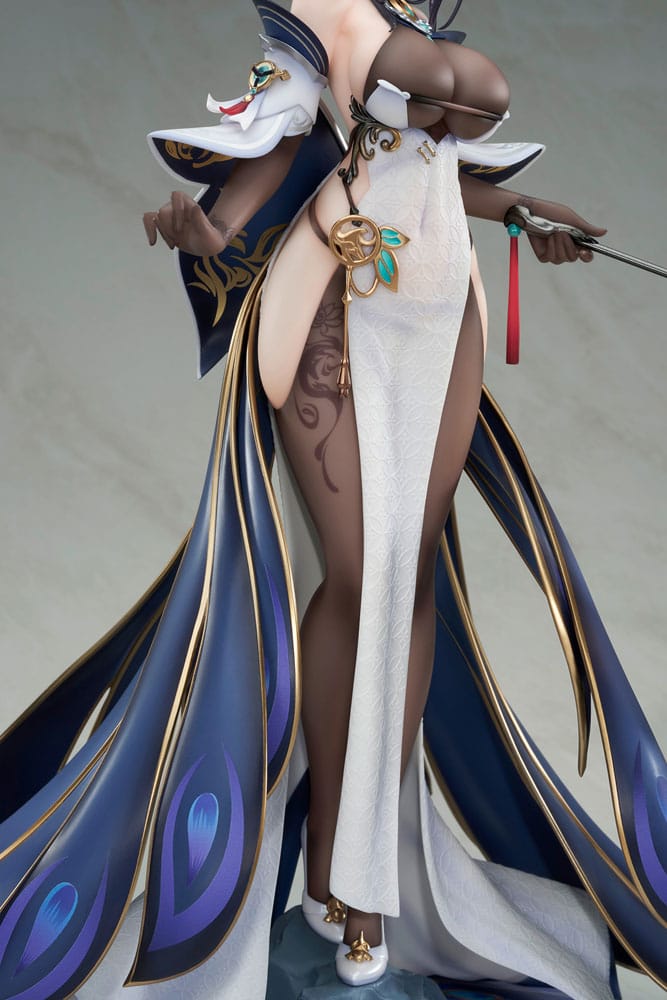 Azur Lane PVC Statue 1/7 Chen Hai Kai 31 cm