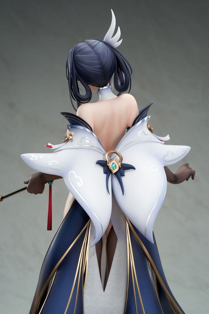 Azur Lane PVC Statue 1/7 Chen Hai Kai 31 cm