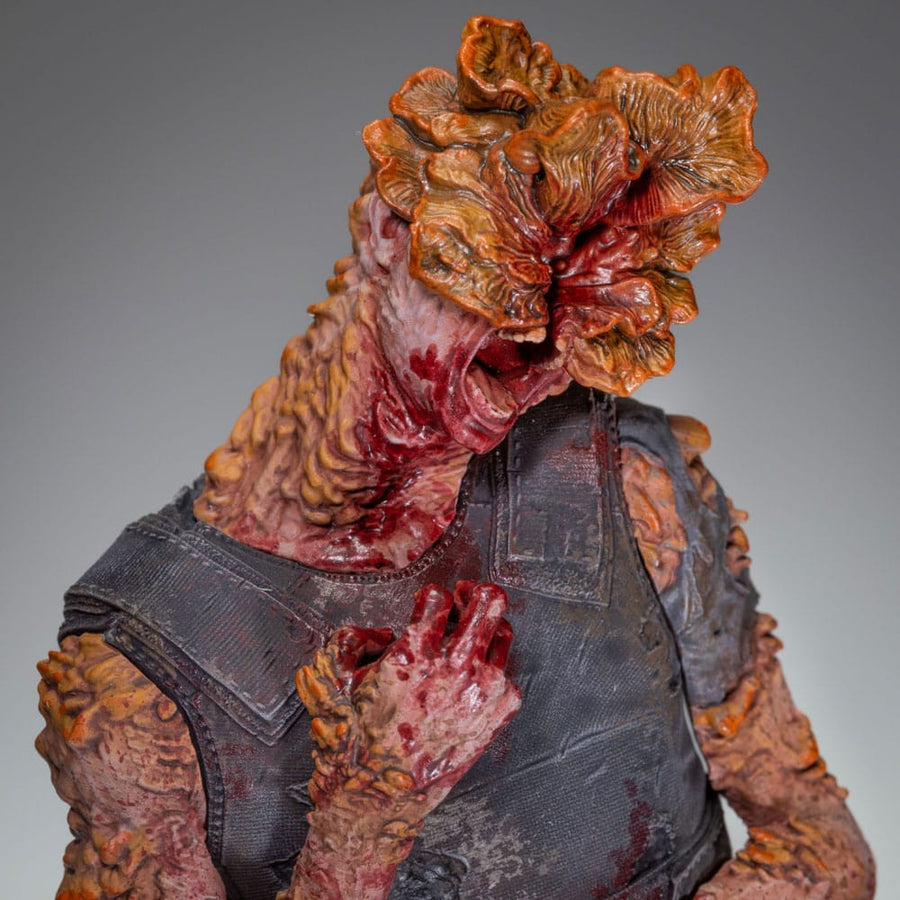 The Last of Us Part II PVC Statue Armored Clicker 22 cm
