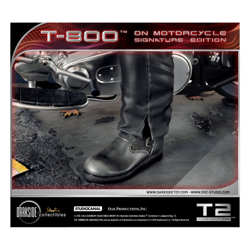 Terminator 2 Statue T-800 On Motorcycle Limited Signature Edition Exclusive 70 cm