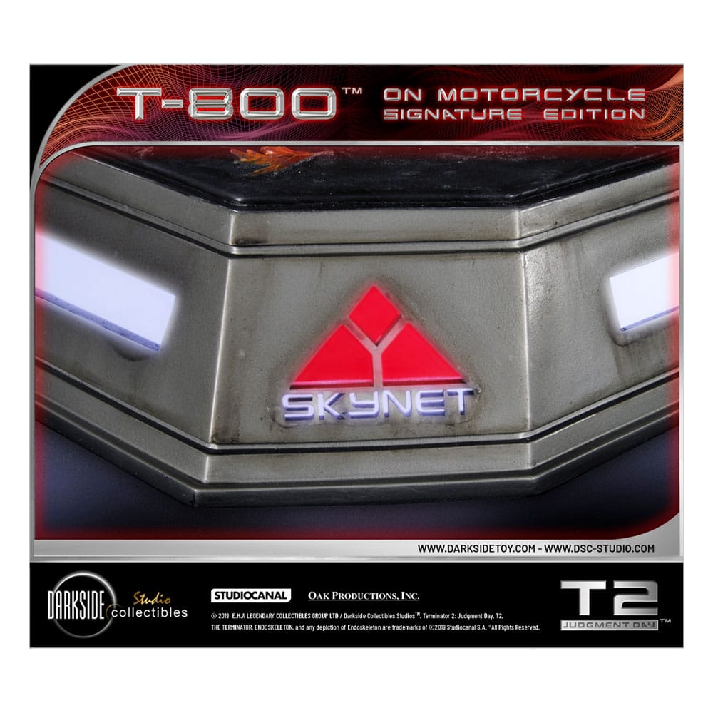 Terminator 2 Statue T-800 On Motorcycle Limited Signature Edition Exclusive 70 cm