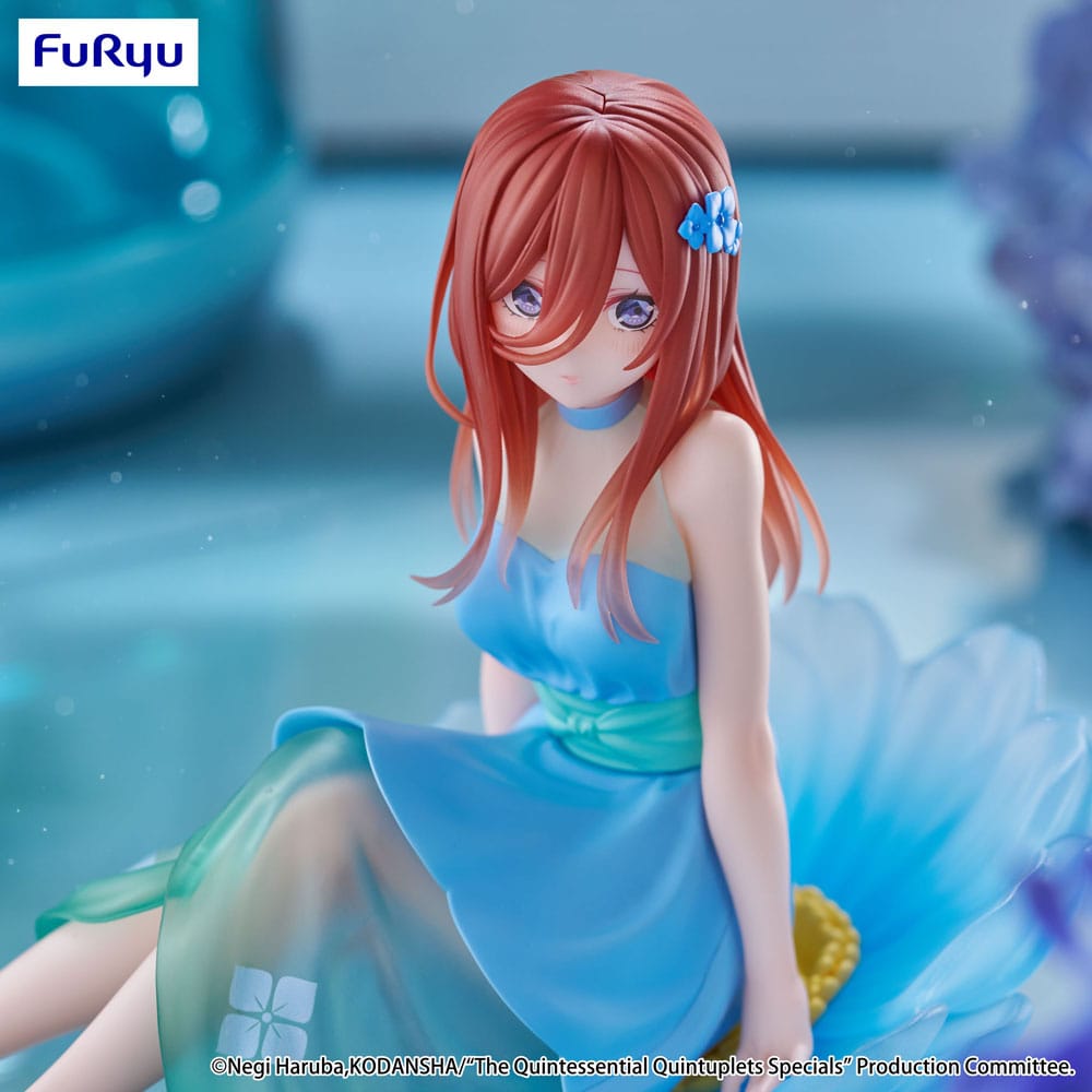 Nakano Miku (The Quintessential Quintuplets) Bloo-me!