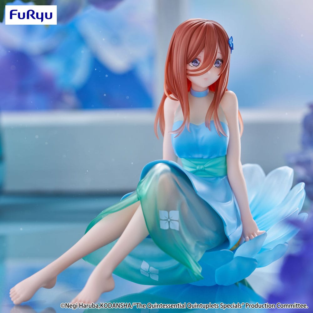 Nakano Miku (The Quintessential Quintuplets) Bloo-me!