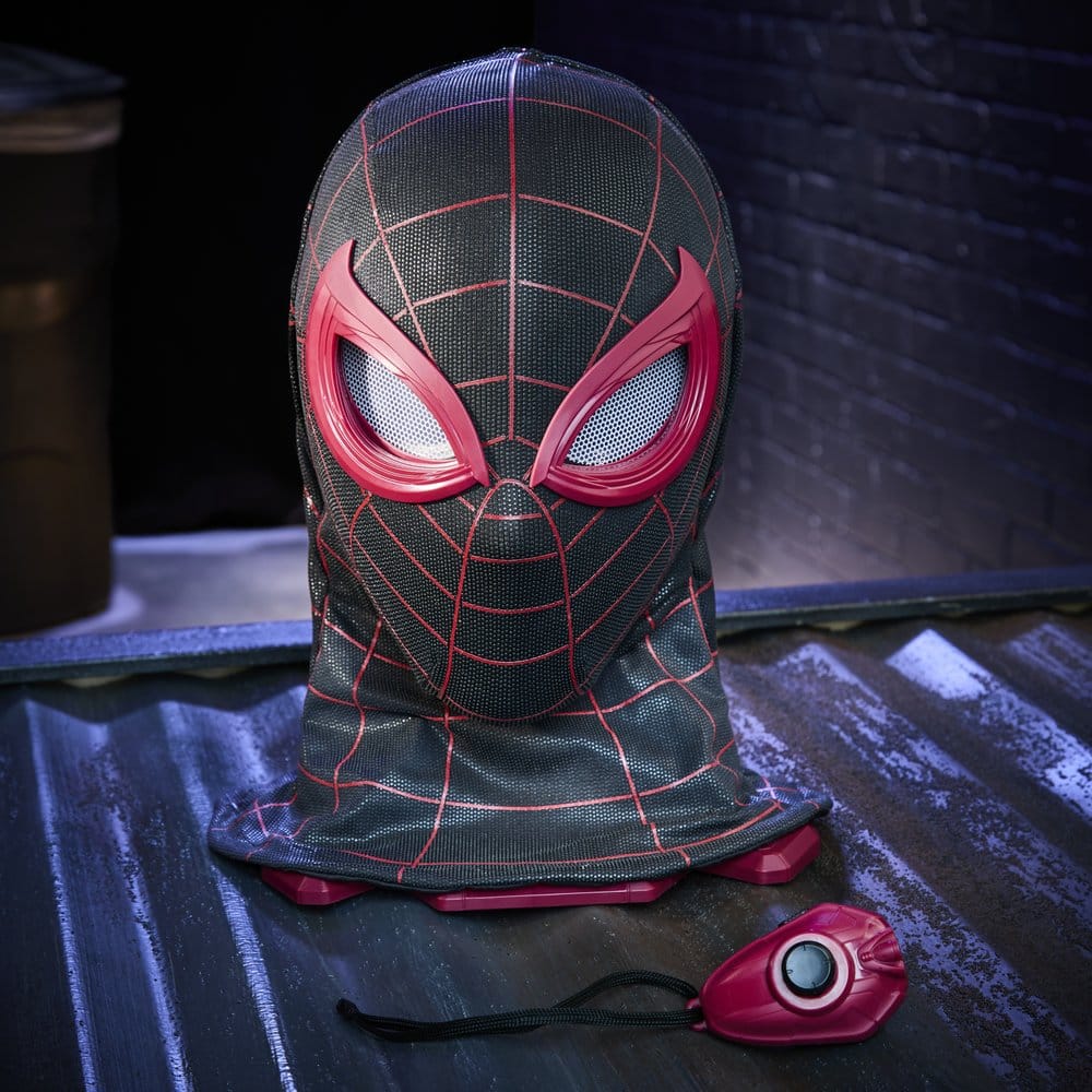 Spider-Man: Miles Morales Marvel Legends Electronic Expressive Mask