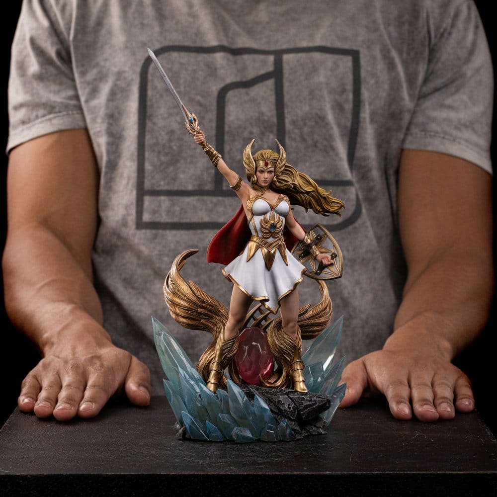 Masters of the Universe Art Scale (Unleashed) Statue 1/10 She-Ra Unleashed 31 cm