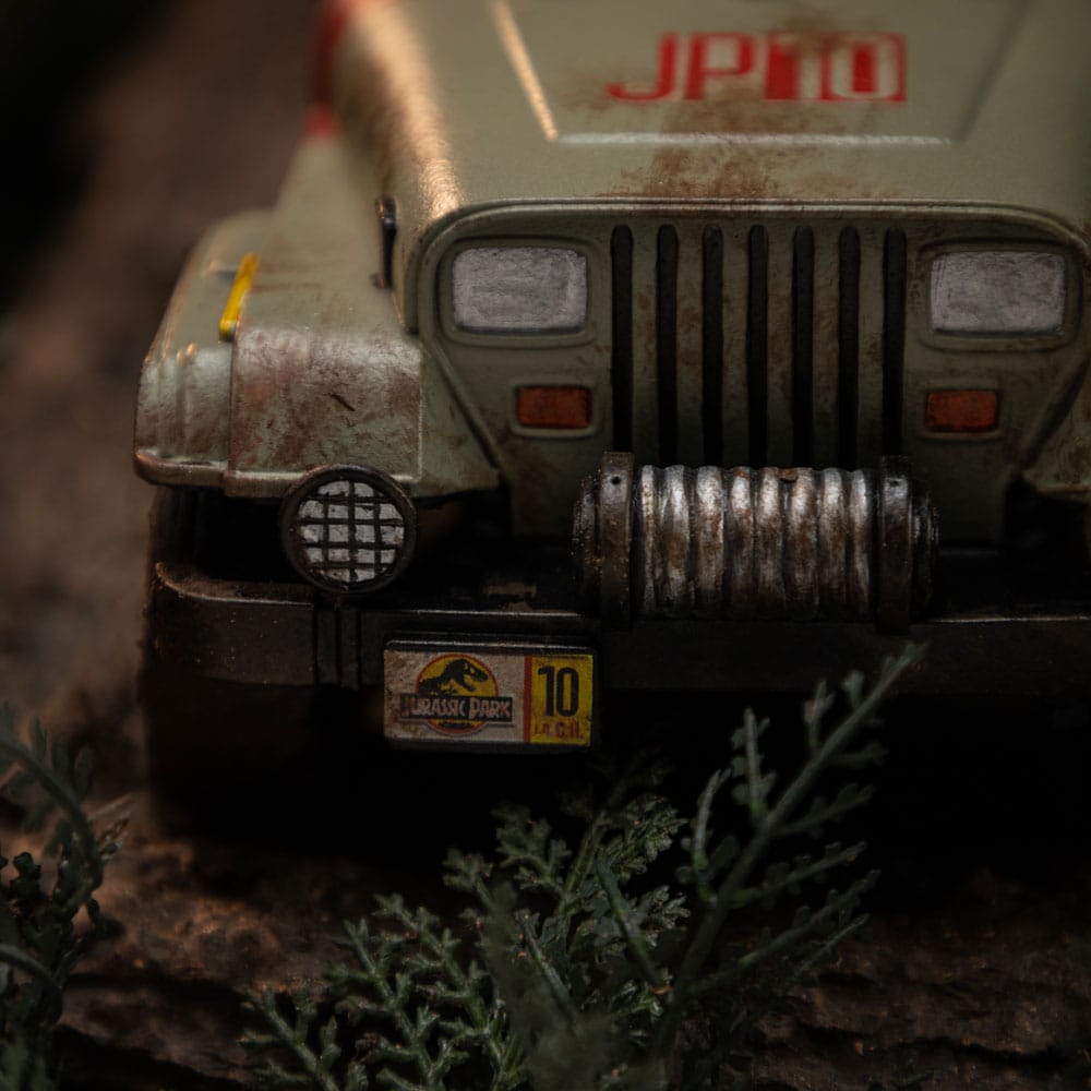 Jurassic Park - Demi Art Scale Statue 1/20 - T-Rex Chase 30 cm