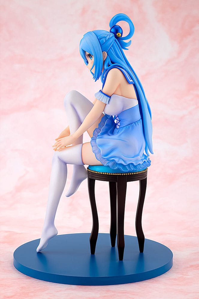 Konosuba God's blessing on this wonderful world! PVC Statue Aqua: Light Novel 10th Anniversary Ver. 15 cm