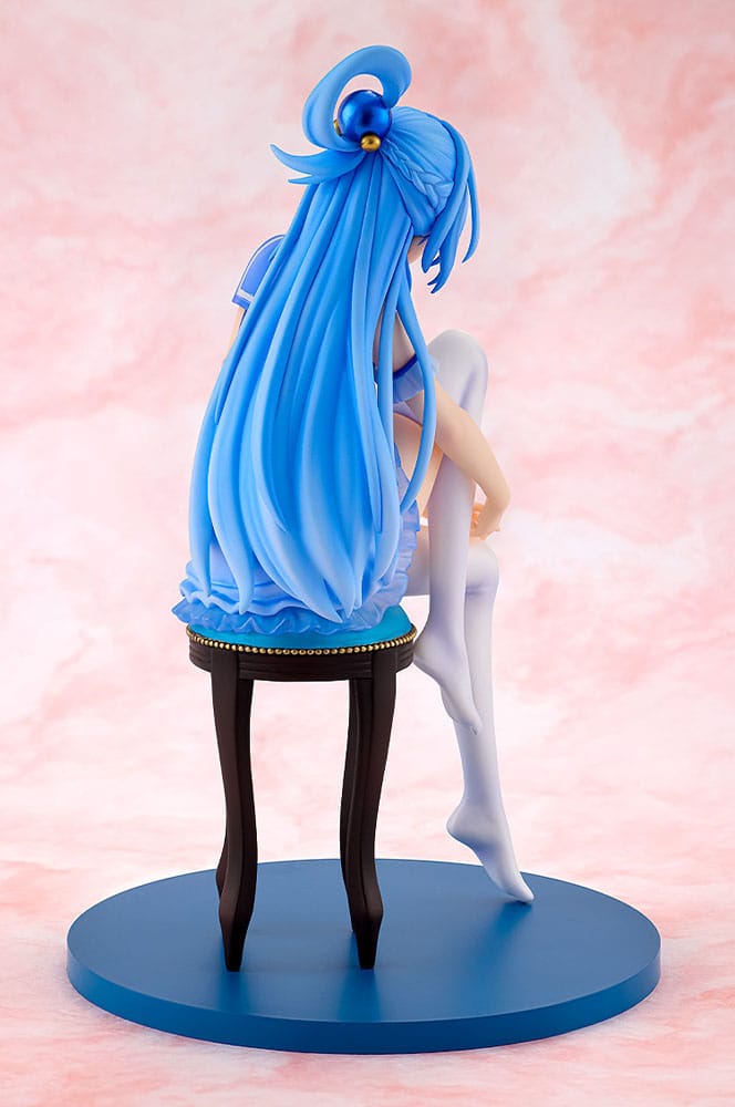 Konosuba God's blessing on this wonderful world! PVC Statue Aqua: Light Novel 10th Anniversary Ver. 15 cm