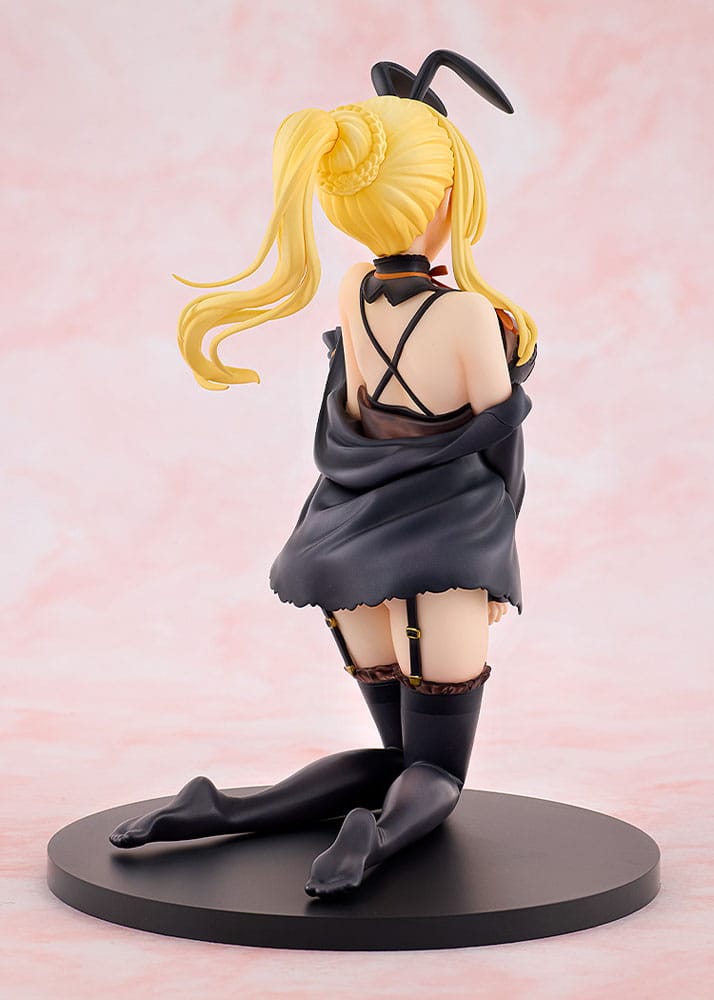 Konosuba God's blessing on this wonderful world! PVC Statue Darkness: Light Novel 10th Anniversary Ver. 15 cm