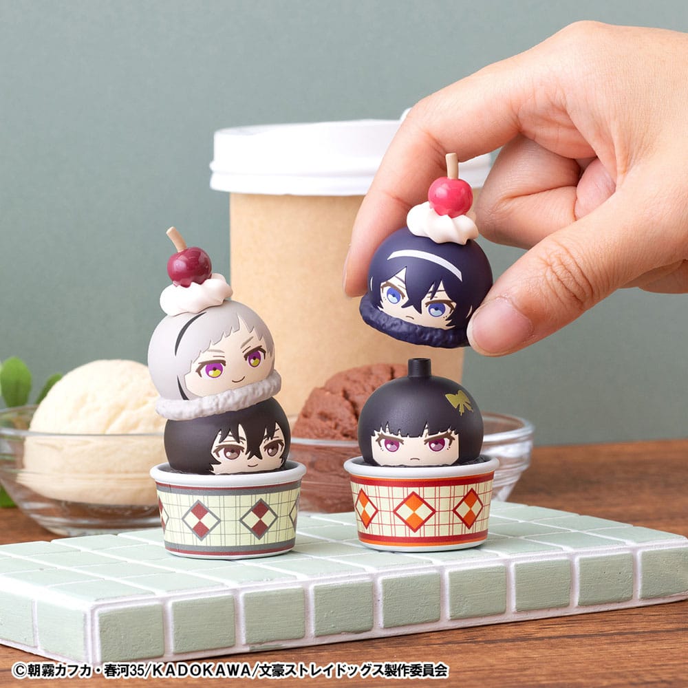 Bungo Stray Dogs Tsumichen Stack up & Change Trading Figure 8 cm Assortment (6)