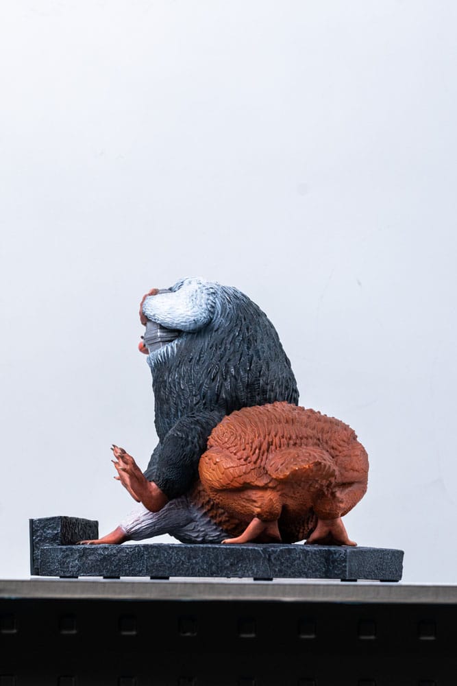 Fantastic Beasts Life-Size Statue Niffler 2 22 cm