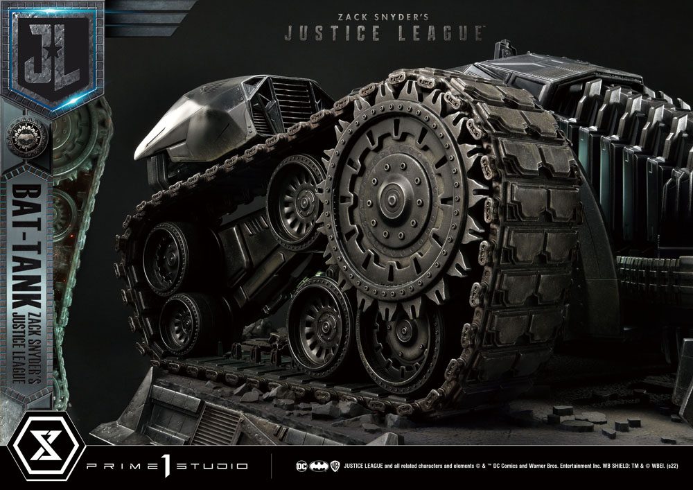 Zack Snyder's Justice League Museum Masterline Diorama Bat-Tank 36 cm