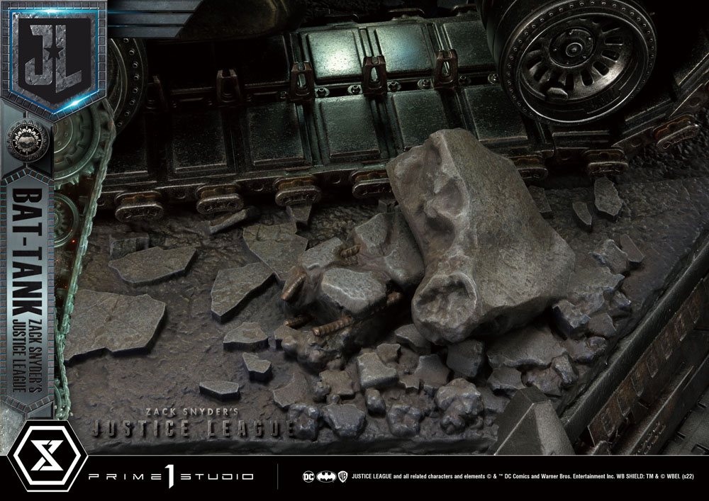 Zack Snyder's Justice League Museum Masterline Diorama Bat-Tank 36 cm