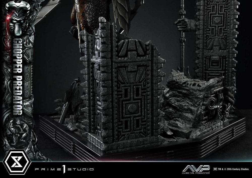 The Alien vs. Predator Museum Masterline Series Statue 1/3 Chopper Predator 103 cm