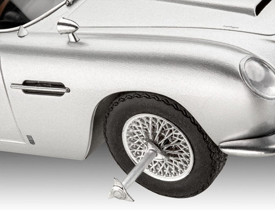 James Bond Advent Calendar Aston Martin DB5 1/24 Model Kit