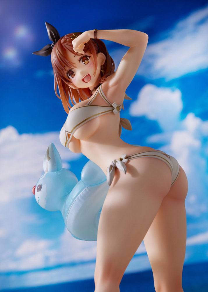 Ryza (Atelier Ryza 2 Lost Legends & The Secret Fairy) White Swimwear Version