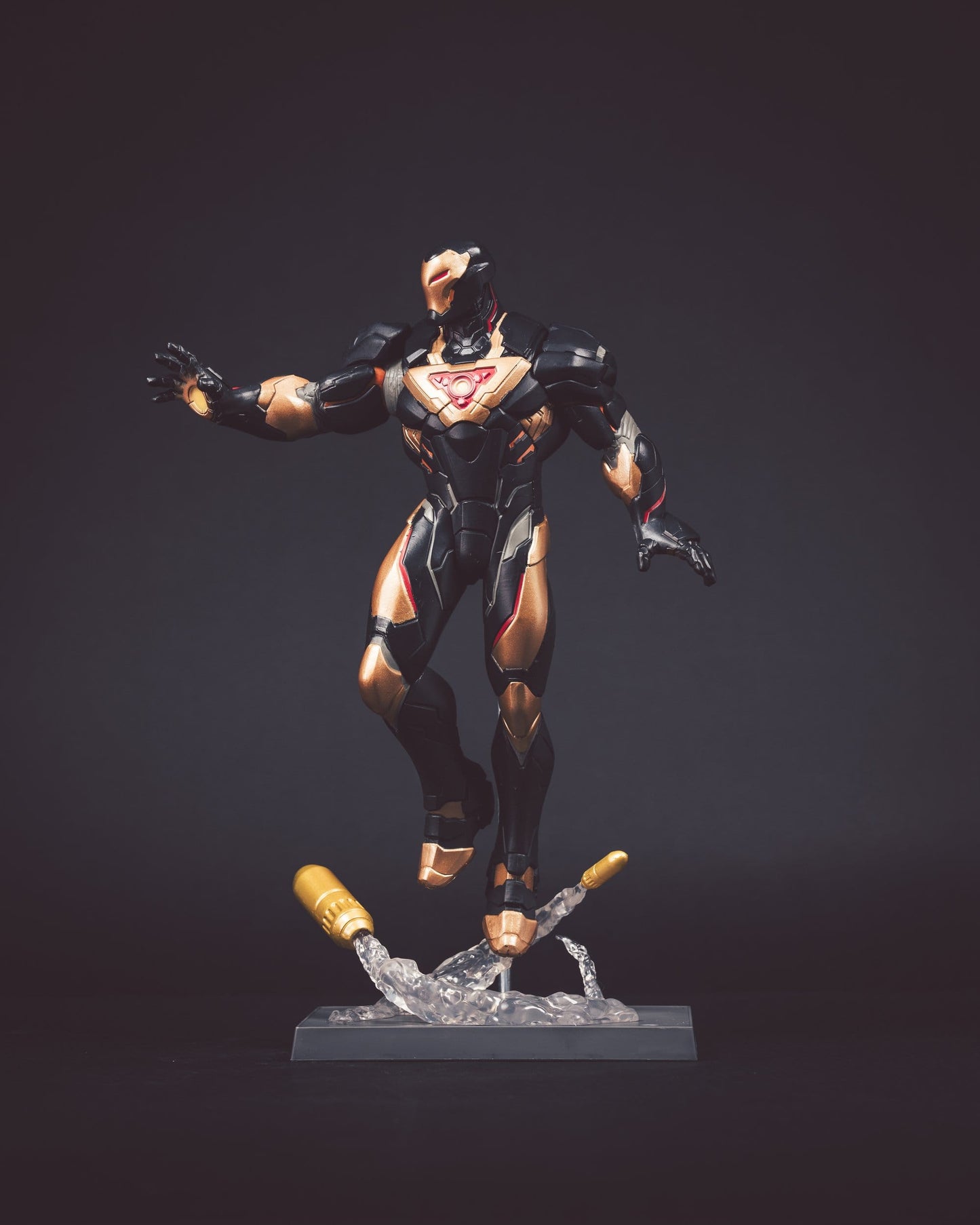 Marvel Rivals Collection 1/6 Action Figure Iron Man (Chase) 28 cm