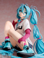 Hatsune Miku (Vocaloid) Yoneyama Mai The Latest Street Style "Cute"