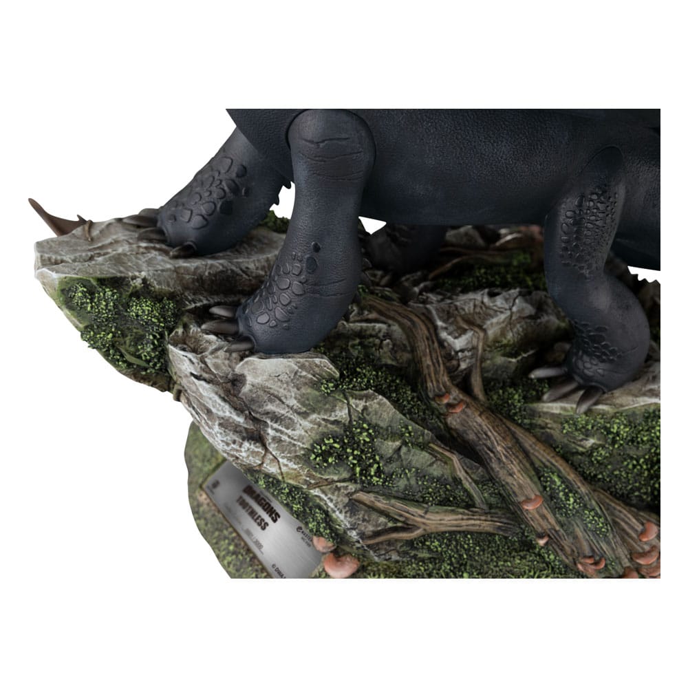 Dragons Master Craft Statue Standing Toothless 31 cm