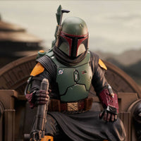 Star Wars: The Mandalorian Premier Collection 1/7 Boba Fett on Throne 24 cm