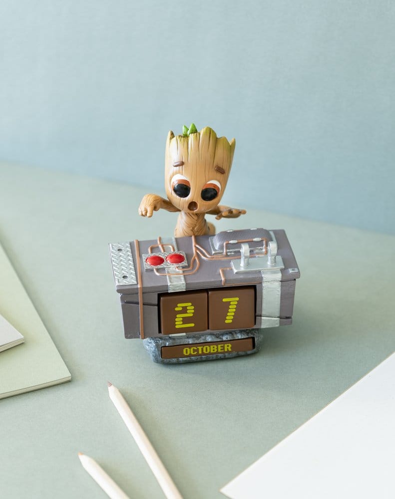 Marvel 3D Perpetual Calendar Groot Death Button 12 cm