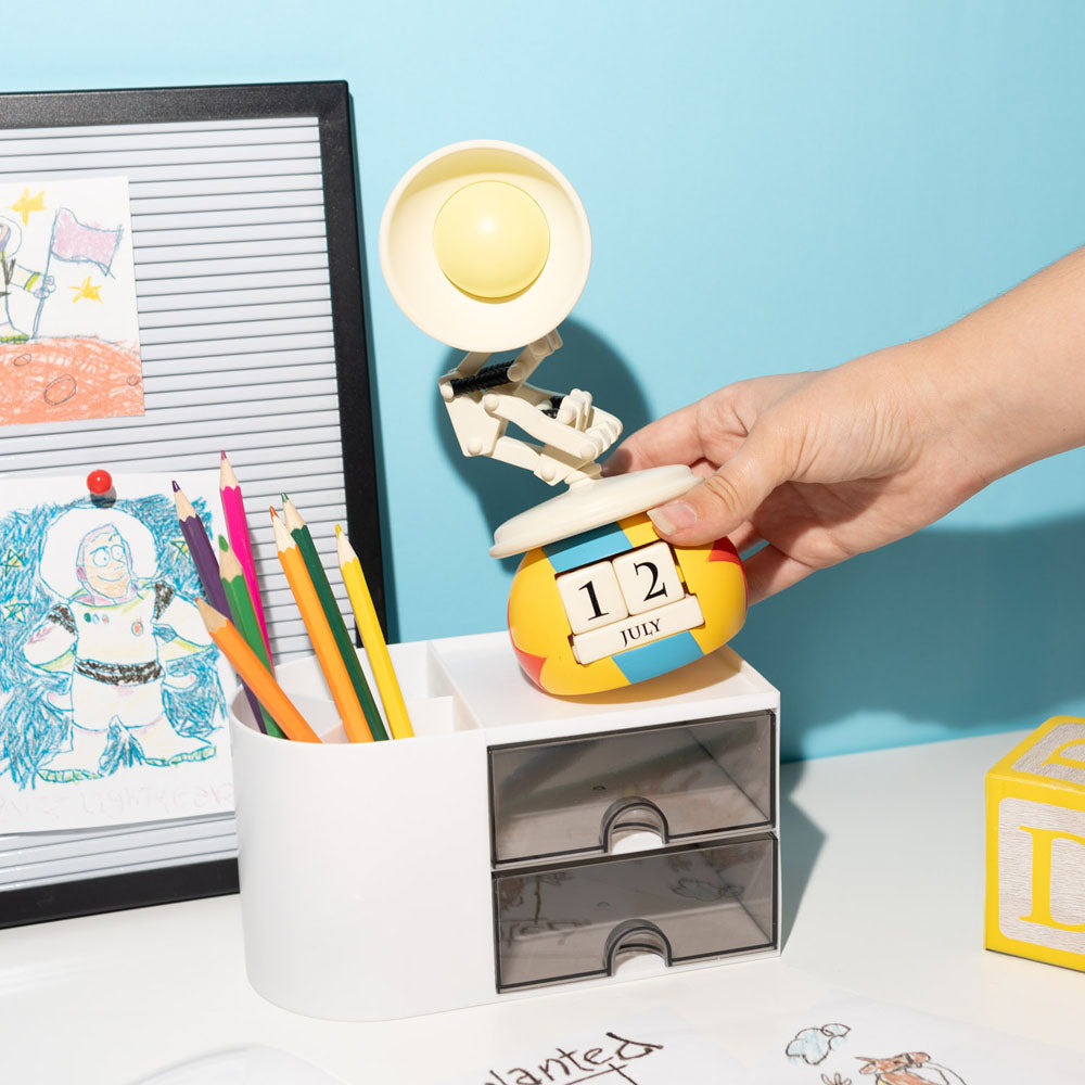 Stranger Things 3D perpetual Calendar Luxo Jr.