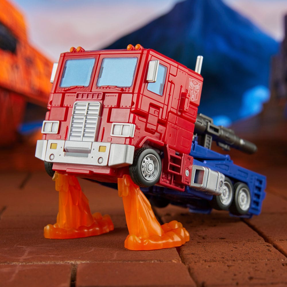 The Transformers: The Movie Generations Studio Series Commander Class Action Figure Optimus Prime 18 cm