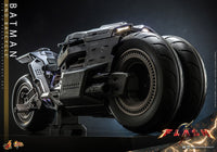 The Flash Movie Masterpiece Action Figure wih Vehicle 1/6 Batman & Batcycle Set 30 cm