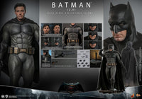 DC Comics - Batman v Superman: Dawn of Justice Movie Masterpiece Action Figure 1/6 - Batman 2.0