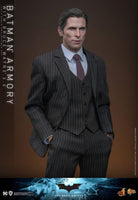 The Dark Knight Movie Masterpiece Action Figures & Diorama 1/6 Batman Armory with Bruce Wayne (2.0) 30 cm