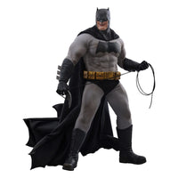 DC Comics - Comic Masterpiece Action Figure 1/6 - Batman: The Dark Knight Returns