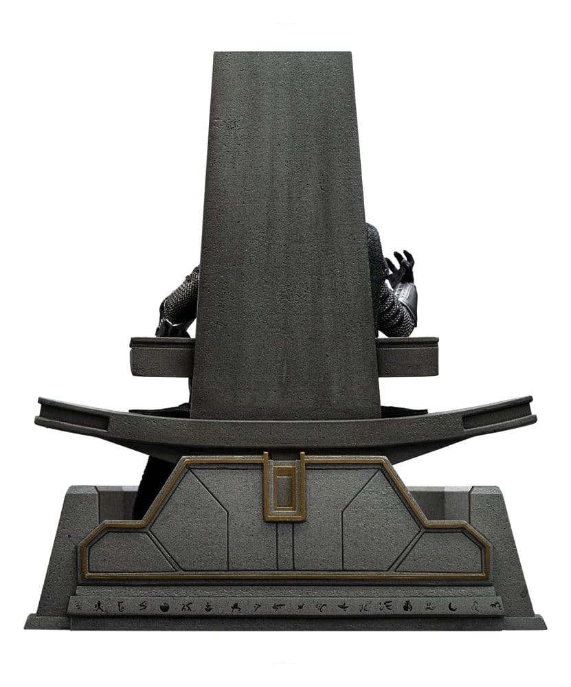 Avengers: Doomsday Art Scale Statue 1/10 Doctor Doom on Throne 22 cm