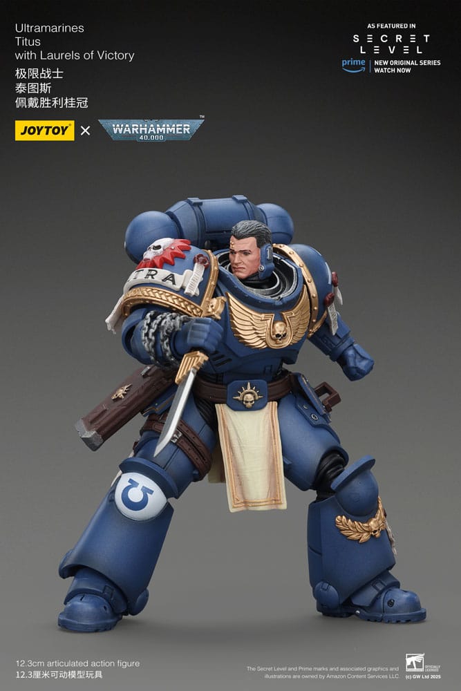 Warhammer 40,000 Action Figure Ultramarines Titus with Laurels of Victory 13 cm