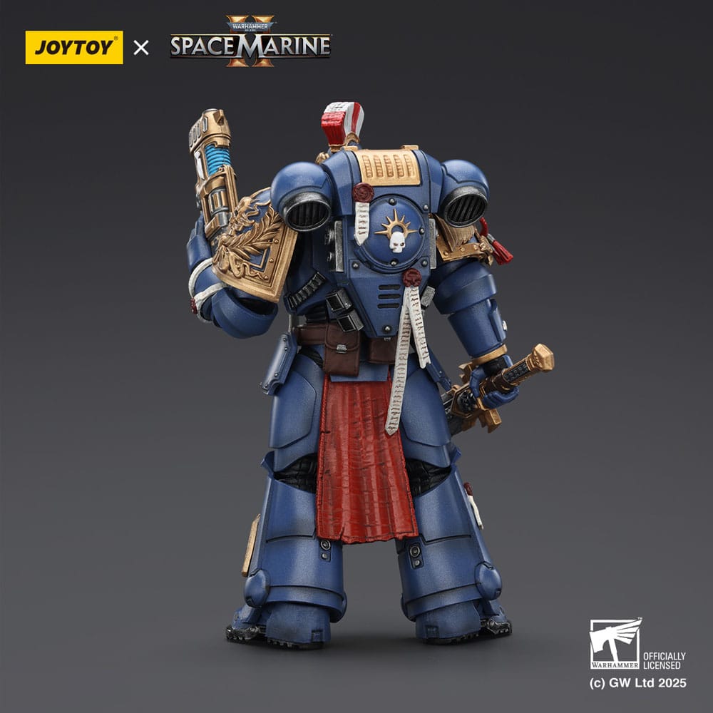Warhammer 40,000: Space Marine 2 Action Figure Ultramarines Relic Primus Armourwith Plasma Pistol and Combat Blade 13 cm