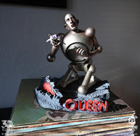 Queen 3D Vinyl Statue Queen Robot (News of the World) 20 x 21 x 24 cm