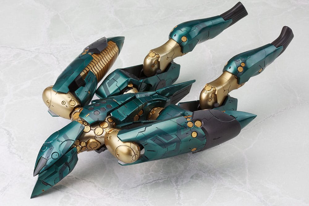 Metal Gear Solid 4 Plastic Model Kit 1/100 Metal Gear Ray 21 cm