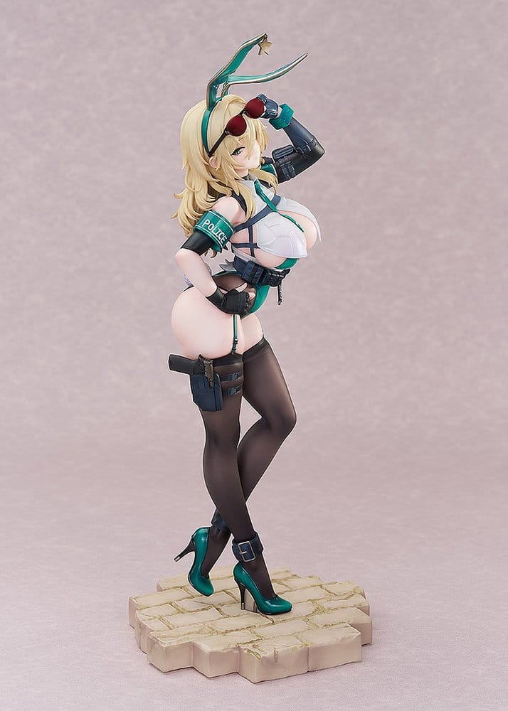 Original Character Figure 1/6 Bunny Cops 01 Illustration by CheLA77 30 cm