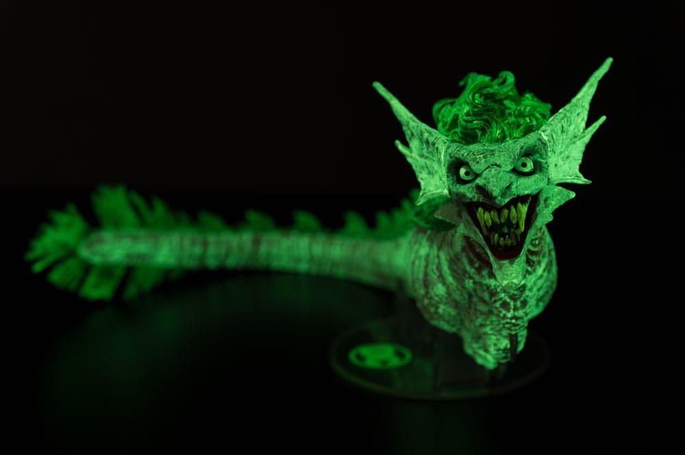 DC Comics - Dark Nights: Metal DC Multiverse Action Figure - The Joker Dragon Glow in the Dark Edition (Gold Label)