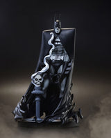 DC Comics - DC Direct Statue 1/10 - Batman Black & White by Bill Sienkiewicz