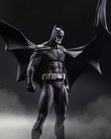 DC Direct  Statue Batman Black & White Batman (by Jorge Jimenez) 27 cm