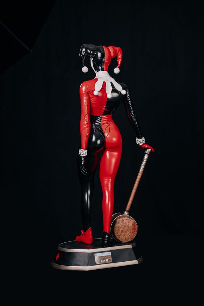 DC Comics Life-Size Statue Harley Quinn 196 cm