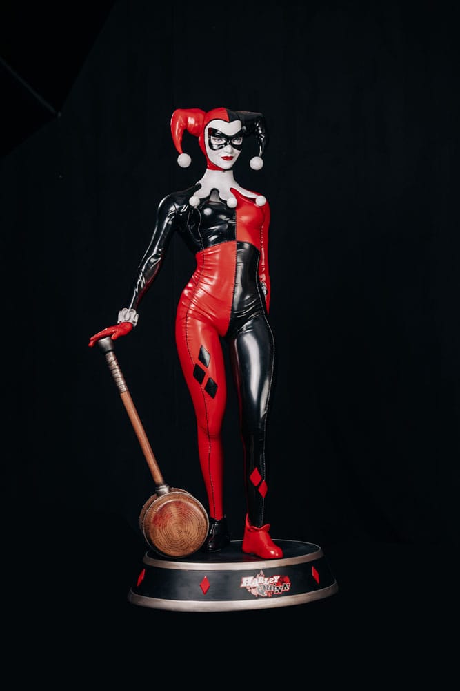DC Comics Life-Size Statue Harley Quinn 196 cm