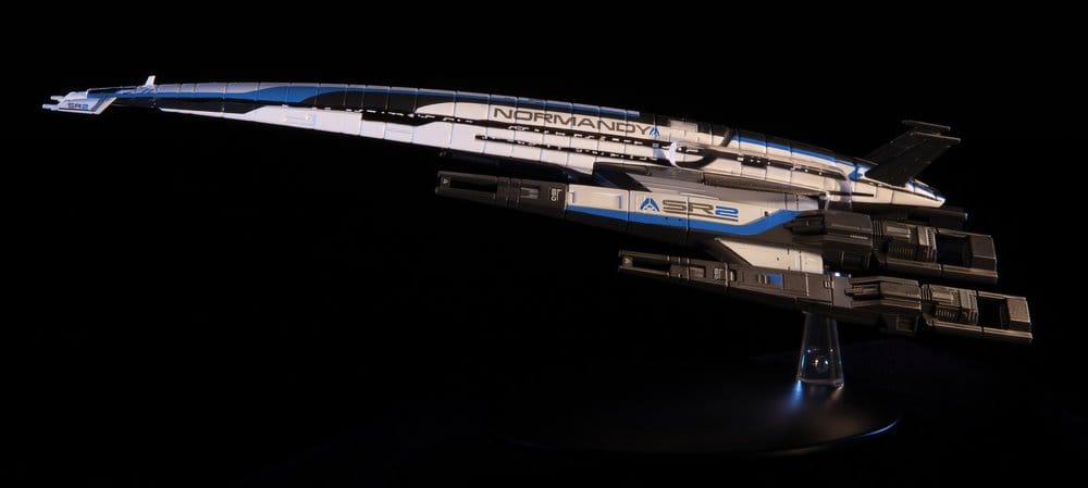 Mass Effect Die-Cast Normandy SR-2 22 cm