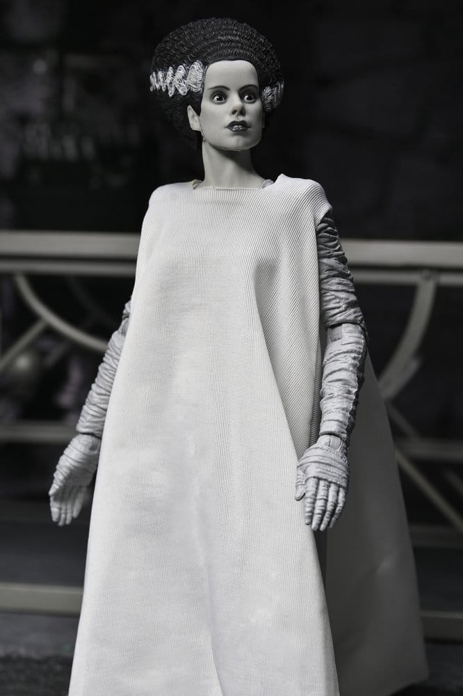 Universal Monsters 2-Pack Action Figure Bride of Frankenstein 90th Anniversary The Monster & His Mate (B&W) 18 cm