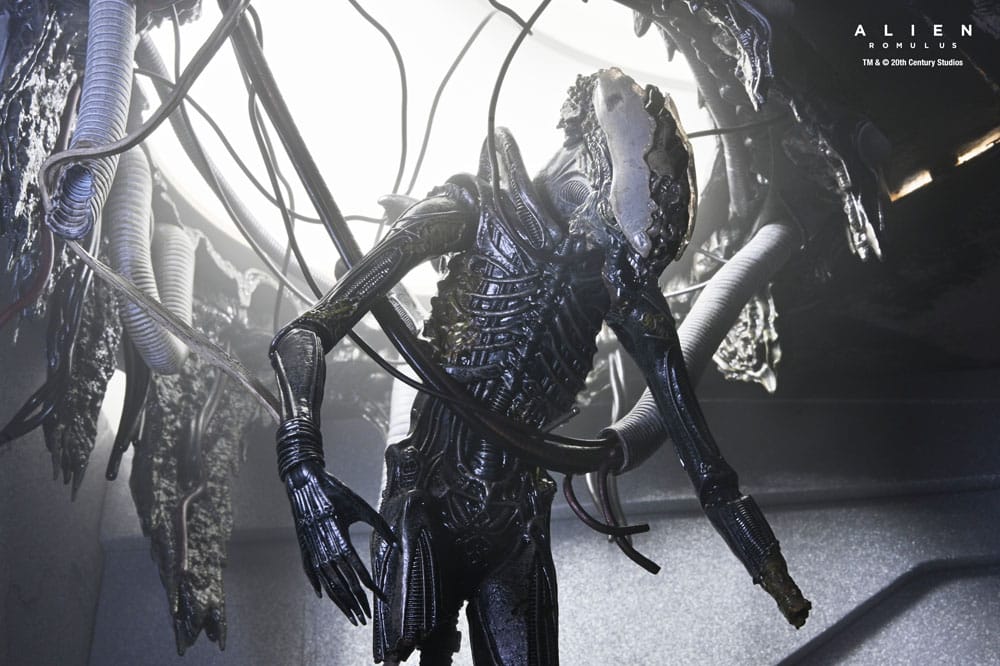Alien: Romulus Action Figure Deluxe Suspended Lab Xenomorph XX121 18 cm