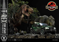 Jurassic World: The Lost World - Statue 1/15 - T-Rex Cliff Attack 53 cm