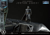 Zack Snyder's Justice League Museum Masterline Diorama Bat-Tank Deluxe Version 36 cm