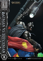 DC Comics - Statue Batman Vs. Superman (The Dark Knight Returns) - Deluxe Bonus Ver. 110 cm