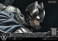 DC Comics - Statue Batman Vs. Superman (The Dark Knight Returns) - Deluxe Bonus Ver. 110 cm