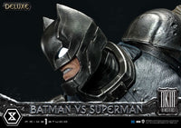 DC Comics - Statue Batman Vs. Superman (The Dark Knight Returns) - Deluxe Bonus Ver. 110 cm